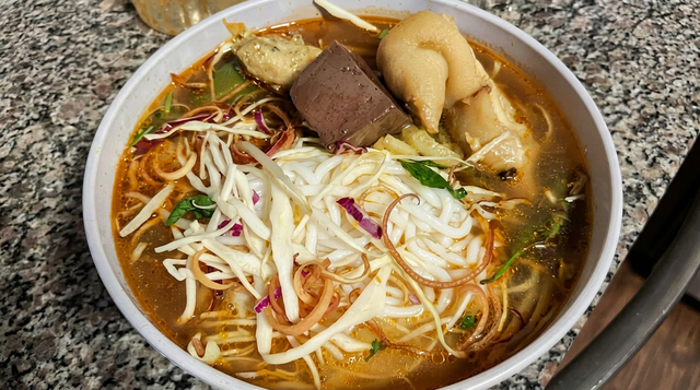 Bún Bò Huế / Spicy Beef Noodle Soup.
